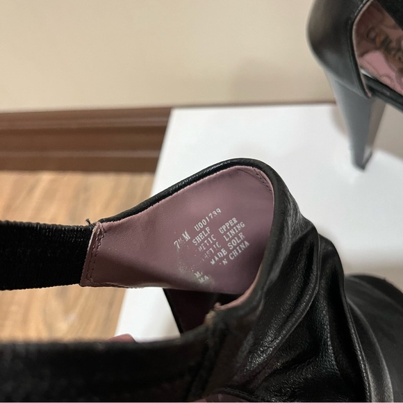 Unlisted Black Heels - Picture 4 of 9